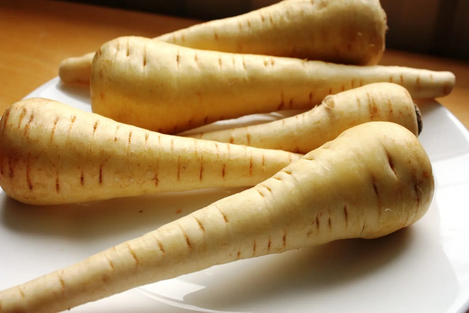 Белые коренья