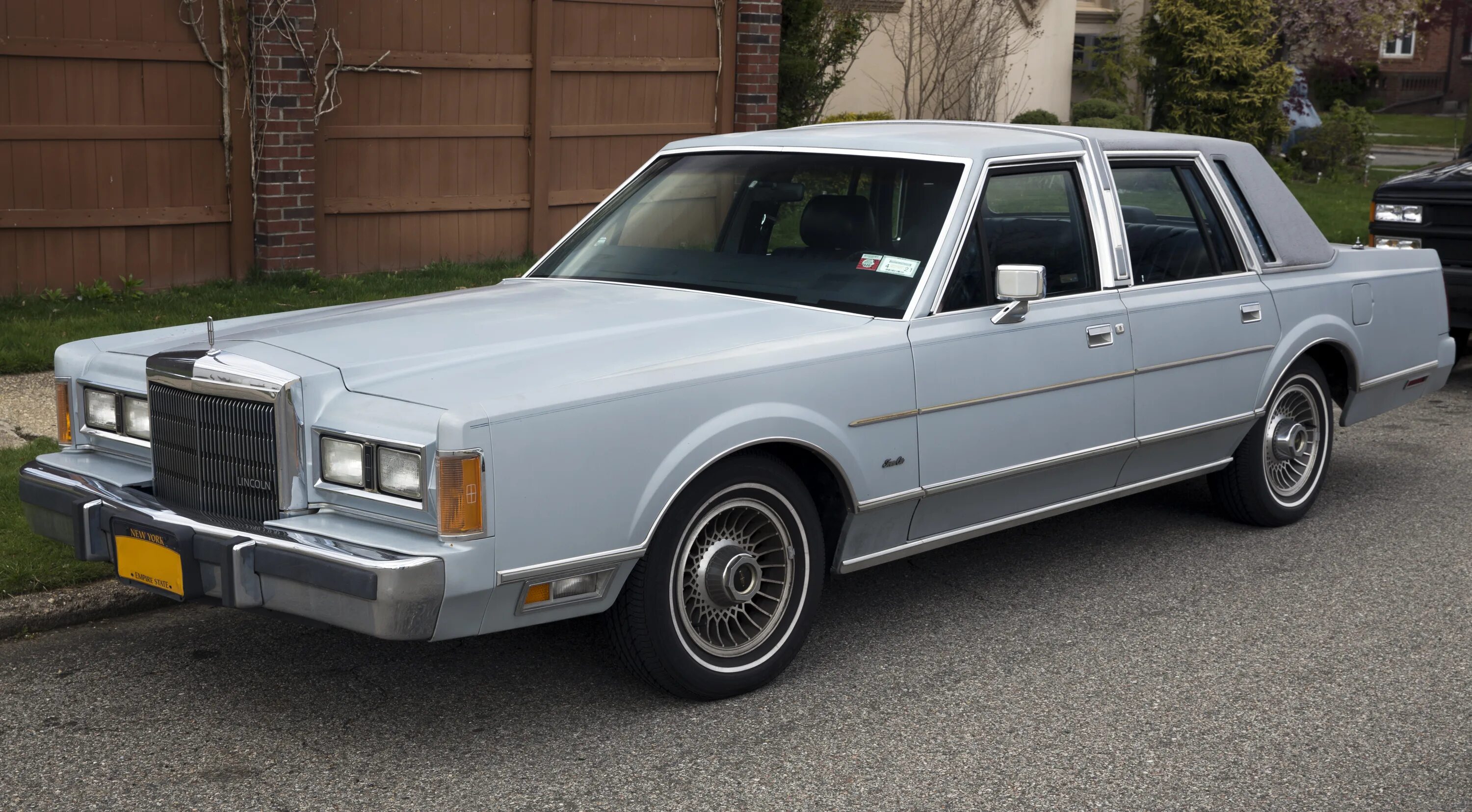 Линкольн таун кар 1988 года. ,lincoln town car 1988 lincoln. Lincoln town car 80 х. Линкольн таун кар 1988 года. Lincoln town 1988.
