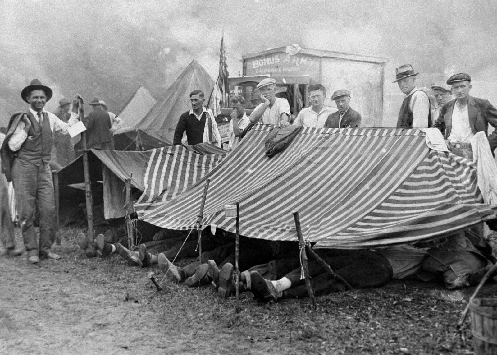 Биллунг 1932 год. Америка 1932. Нью йорк 1938 год. Марш ветеранов на вашингтон 1932. 1932 год сша.