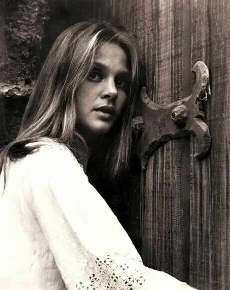 тейлор ли. ли тейлор-янг американская актриса. ли тейлор. ли тейлор. Leigh taylor-young.