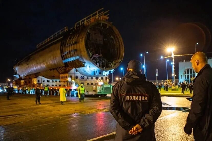 Кронштадт 9 мая 2025 программа. Музей подводная лодка в кронштадте. в кронштадте везли подводную лодку. подлодка на улице. шойгу кронштадт.