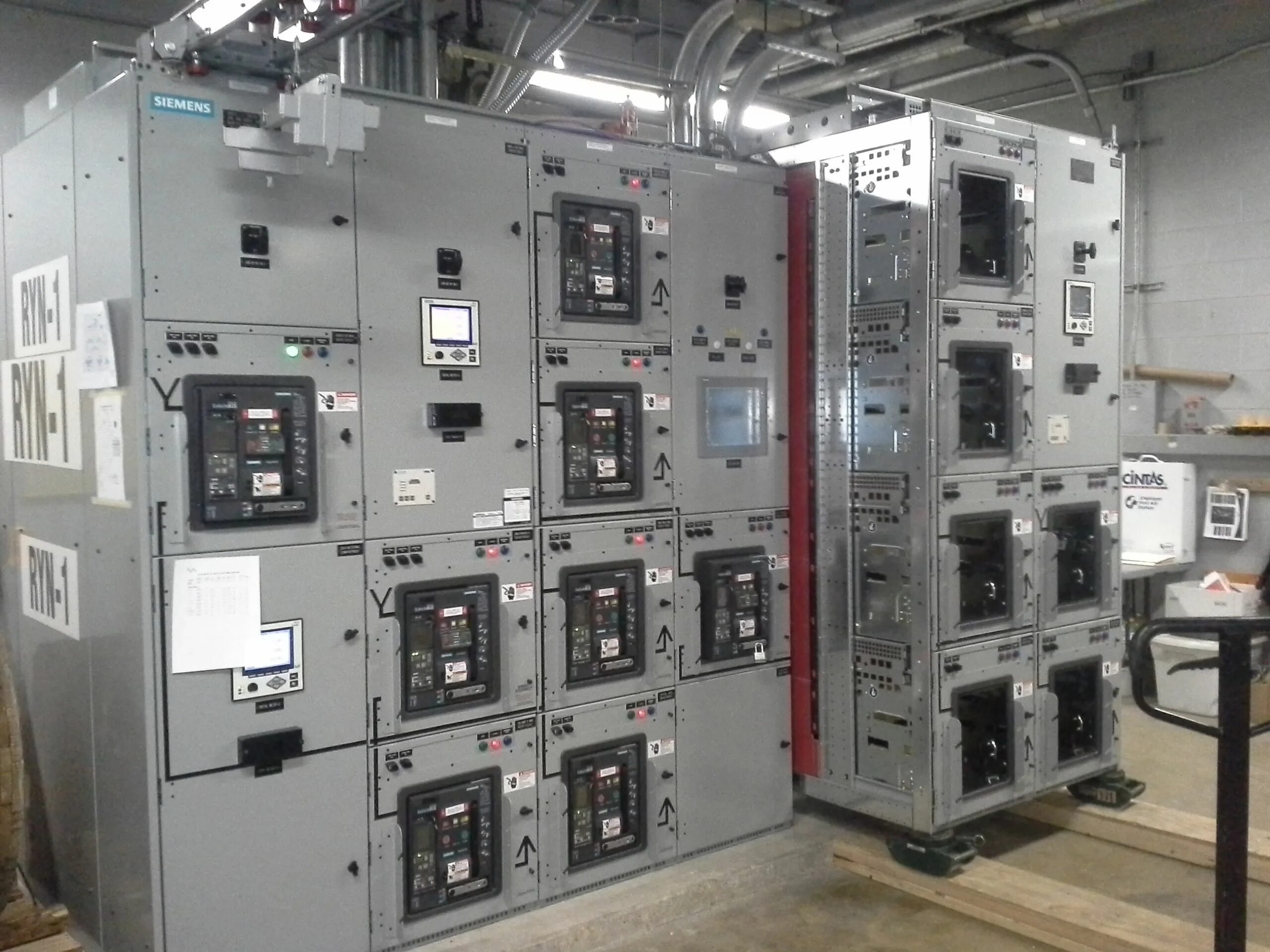 Siemens Switchgear. Siemens substation Power Panel. 306012 Switchboard. Siemens Электротехника. Switch state