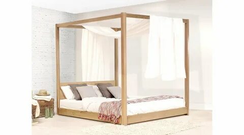 Four poster bed