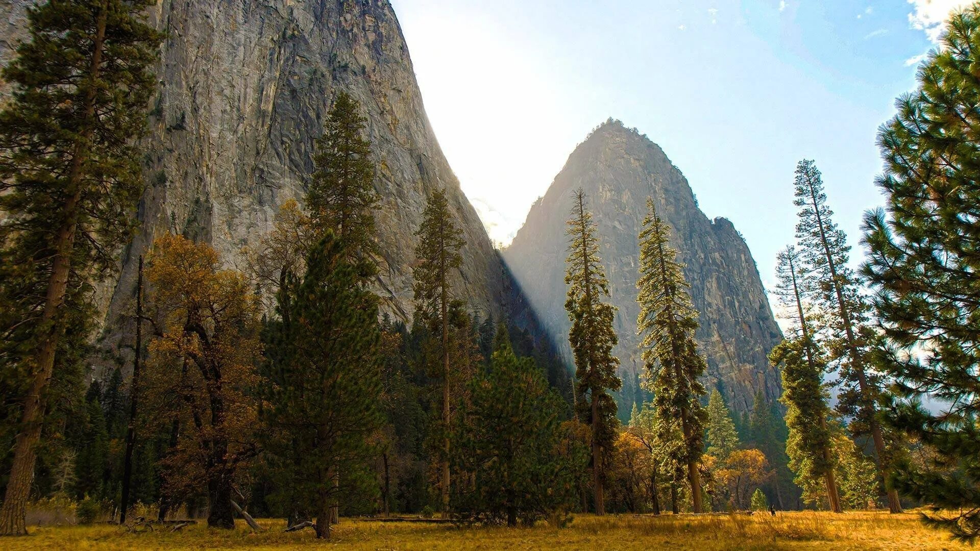 Заставки мак ос. Мак ос йосемити. обои mac os yosemite. горы сьерра невада эппл. os x 10.10 yosemite.