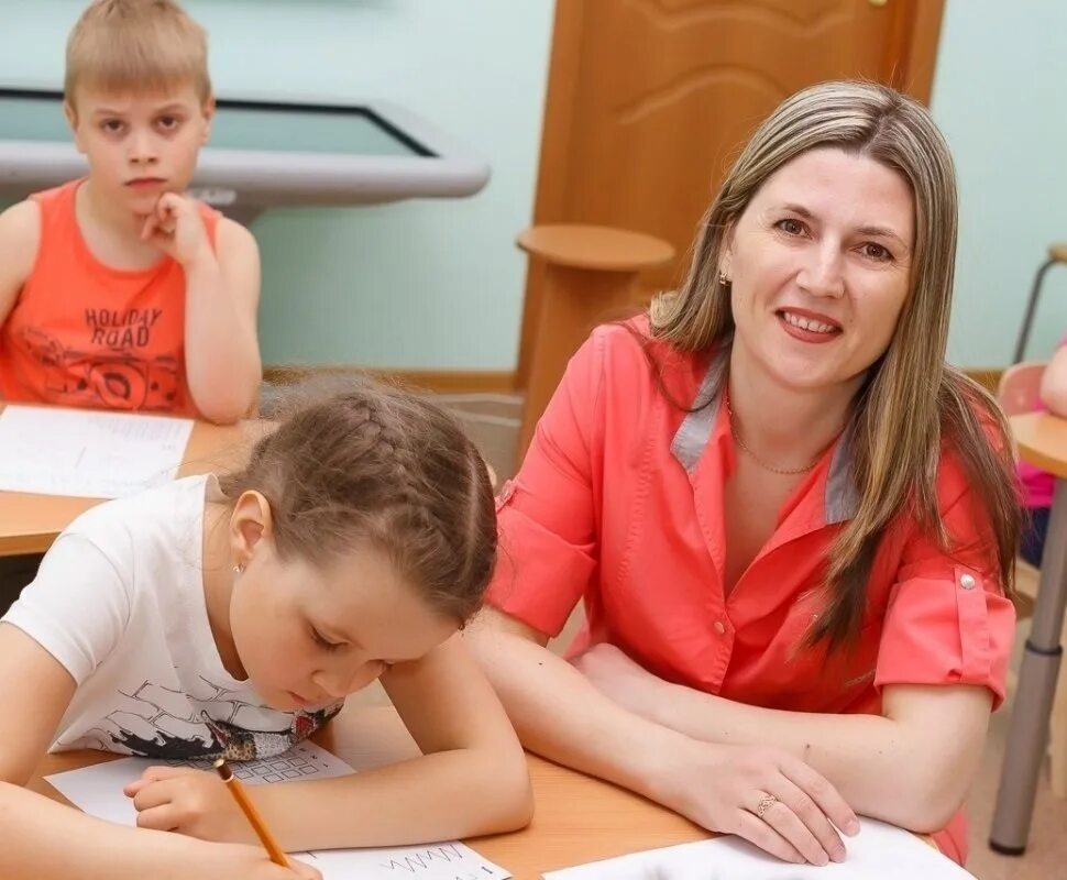 Педагог логопед. Психолог в школе. Занятия с психологом для детей. Педагог дефектолог. Клиент логопеда