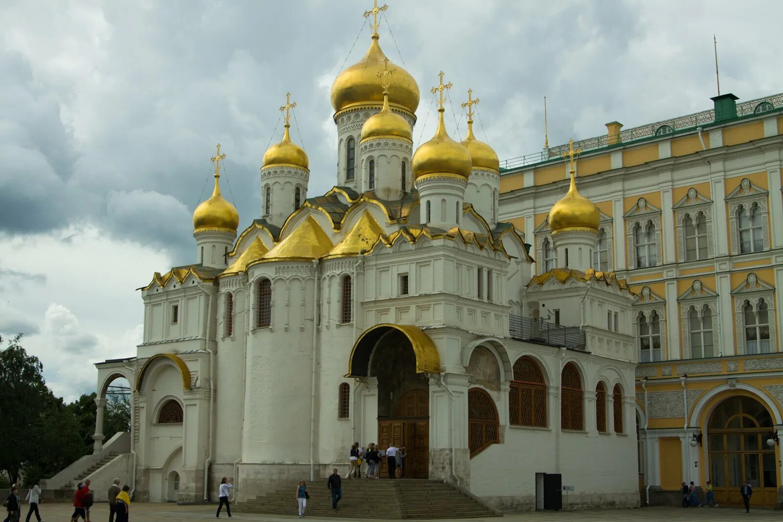 Церковь богородицы на сенях