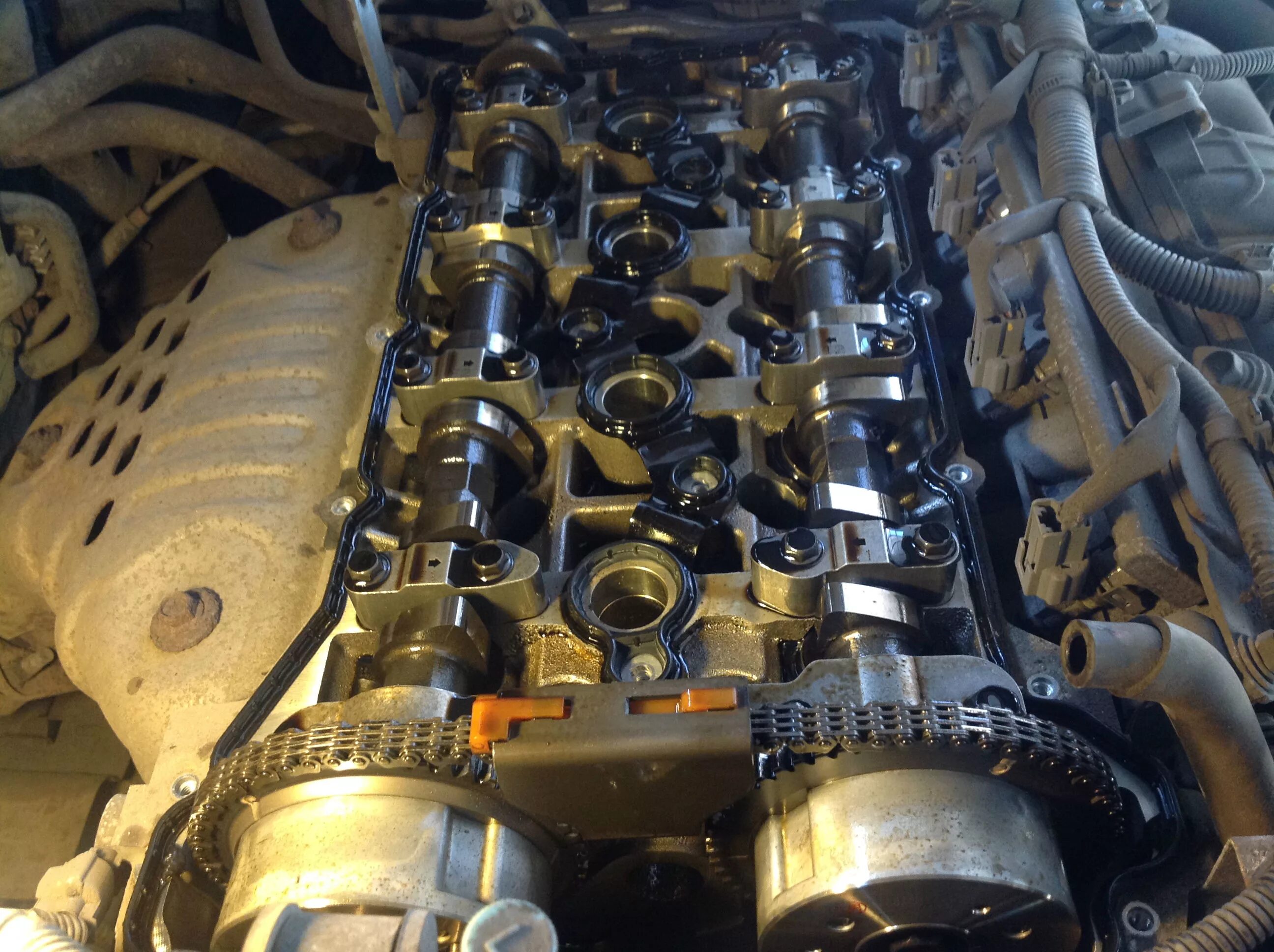 Лукойл генезис в m54 bmw. Вскрытые моторы из америки. Двигатель после масла равенол. Двигатель после масло синтек 5 30. Двигатель после масла 0w20.