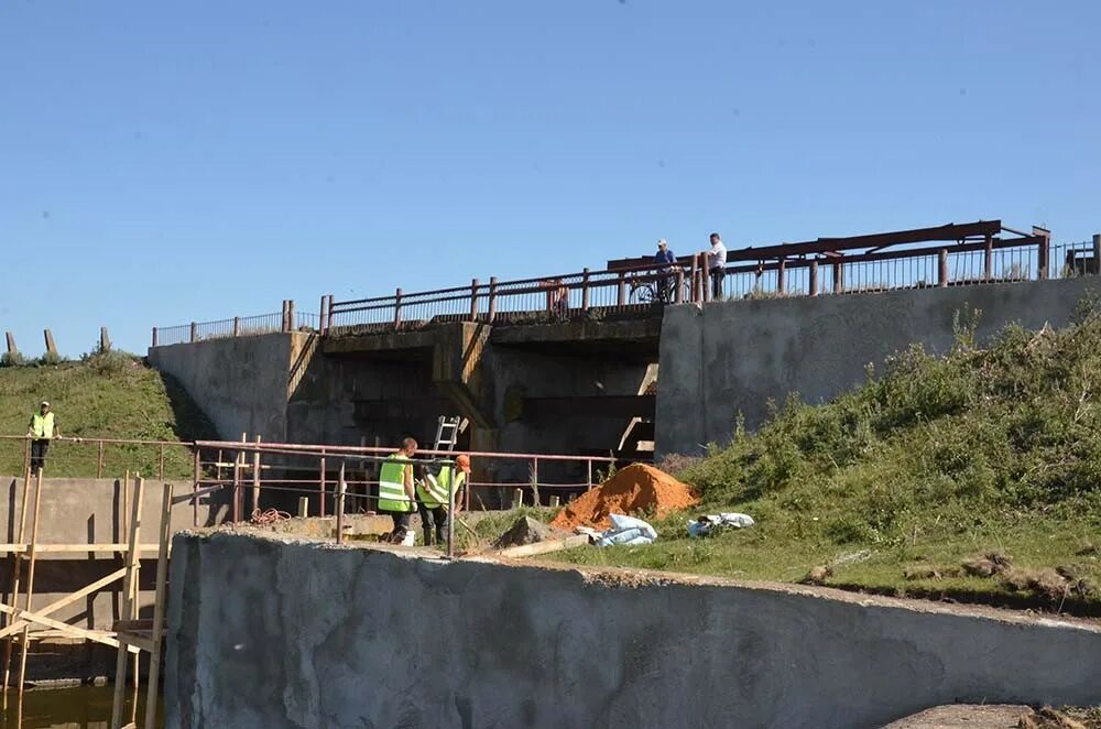 Никольское вода. Реконструкция плотин. Дамба в Никольском. Матырское водохранилище дамба. Дамба Шиловского пруда.