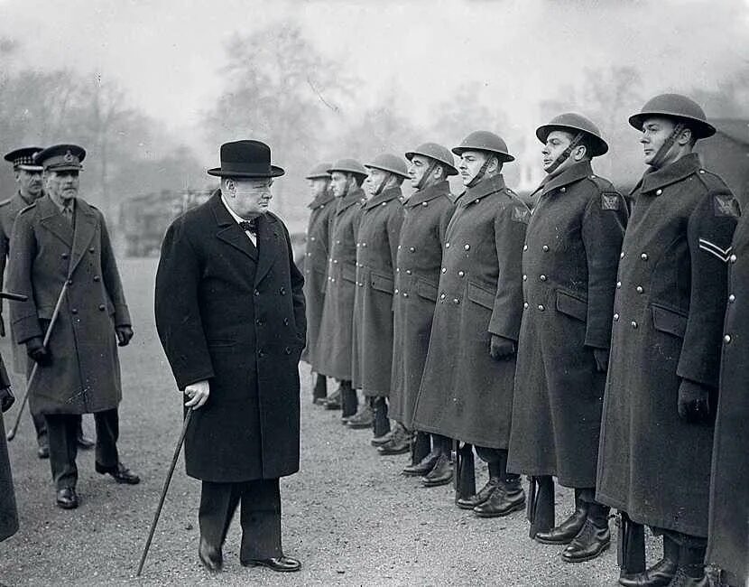 Черчилль 1939. Уинстон Черчилль 1939. Уинстон Черчилль 1940. Черчилль отличие государственного