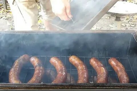 Копчение колбасы в коптильне
