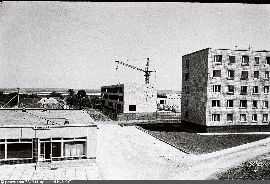 Курчатова стройка. Курчатов курская область 1970. Город курчатов начало строительства. Артековская ул на старых фото. Начало строительства города курчатова.