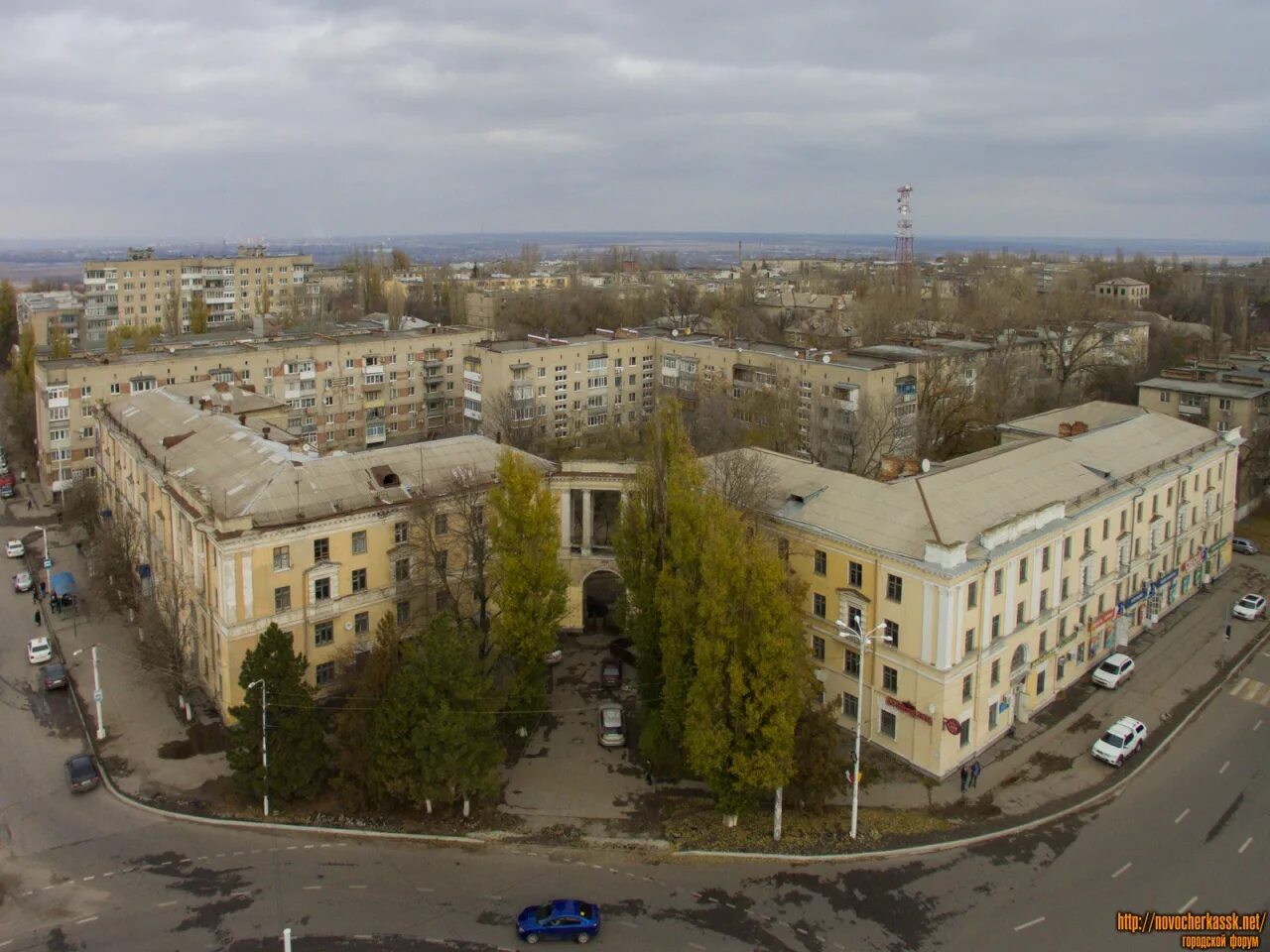 Юбилейная общежитие. Юбилейная площадь Новочеркасск. Новочеркасский инженерно-Мелиоративный институт общежитие. Новочеркасская площадь. Общежитие, Новочеркасск, Баклановский проспект.