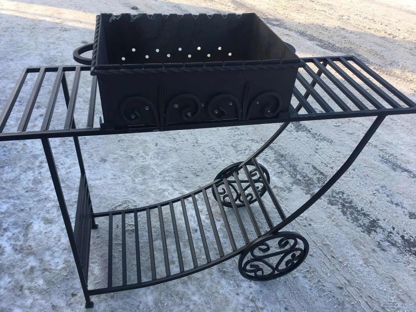 мангал из профильной трубы. мангал с полочкой. мангал 1200х400. Gratan мангал. мангал с крышей.