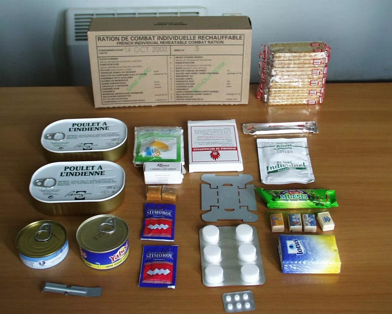 Жила на паек. Military ration сухпаек. французский сухпай. сухпаек франции. французский сухпаек паёк.