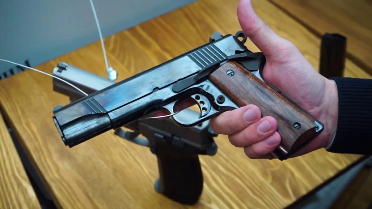 Травмат пробить. Травмат Кольт 1911. Техкрим Кольт 1911. Colt 1911 Техкрим. Colt m1911 травматический.