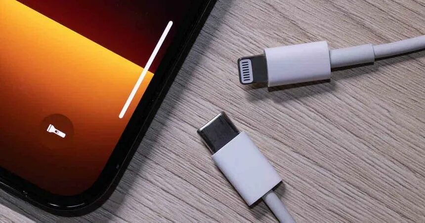 Usb type c айфон 15. Iphone 15 usb c. iphone 15 зарядка type-c. айфон 15 разъем. iphone 15 pro зарядка.