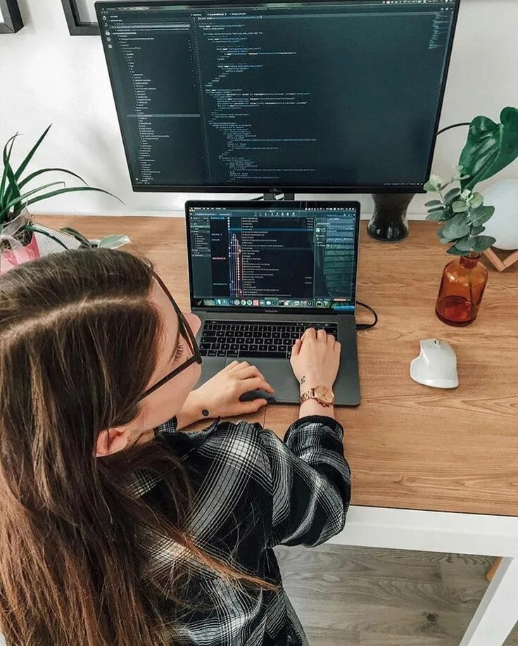 Coding girl