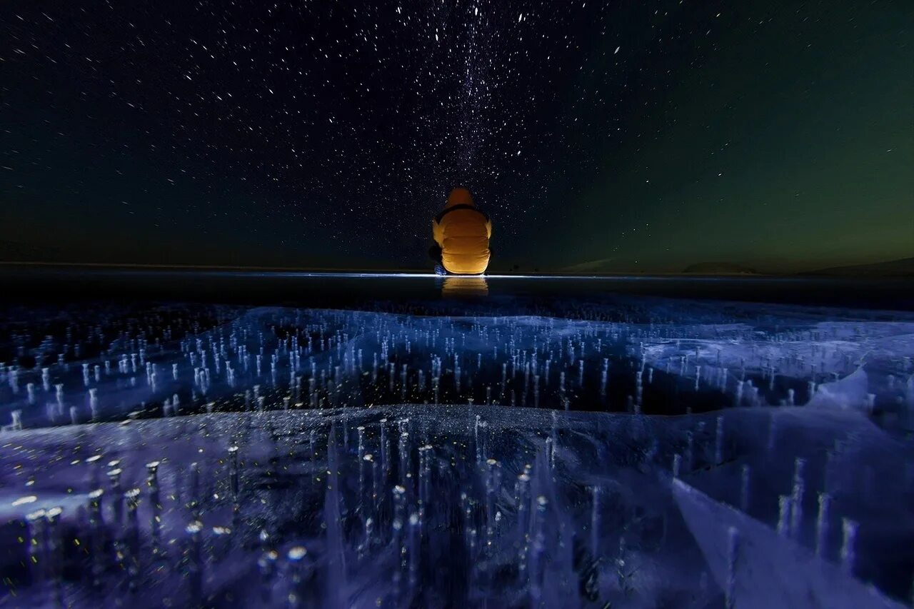 Звездное небо закат. Северное сияние и ледовитый океан. Ледяное небо звезда. Ночное небо. Ледяные горы ночью.