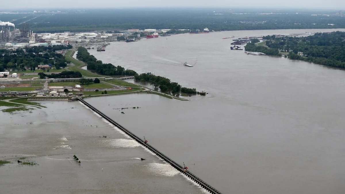 Новый Орлеан Миссисипи. Новый Орлеан река Миссисипи. Река Миссисипи Луизиана. Новый Орлеан набережная Миссисипи. Река с нантом и орлеаном
