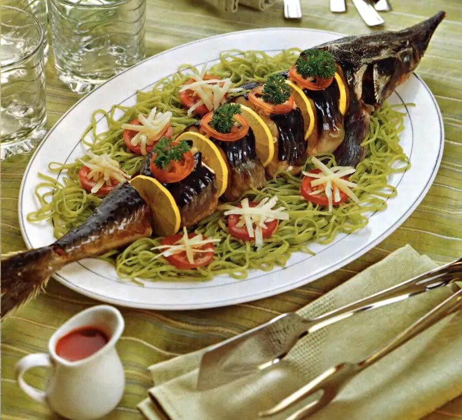 осетр на новогодний стол.