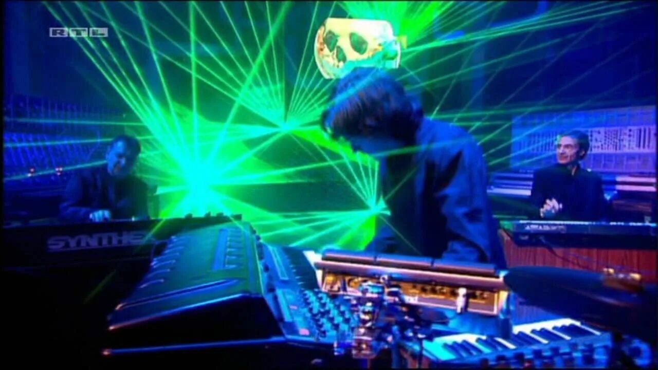 Jean Michel Jarre 2022. Jean michel jarre versailles 400 live