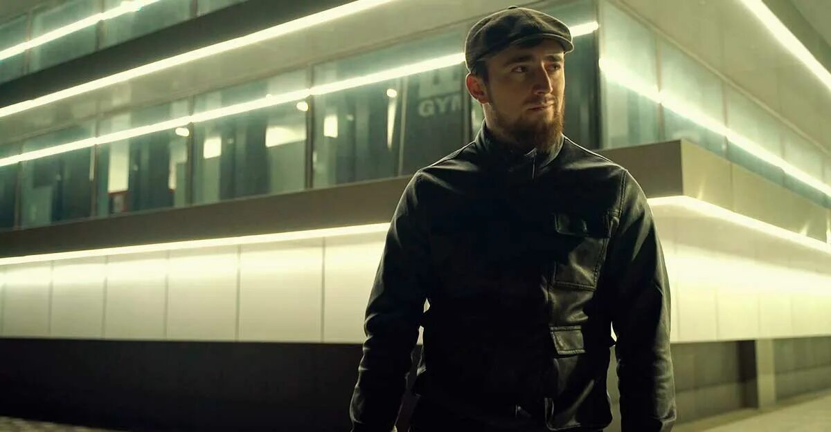 Горький вкус султан лагучев текст. А горький вкус твоей любви. Султан лугачев горький. Я помню вкус твоих губ. Султан лагучев.