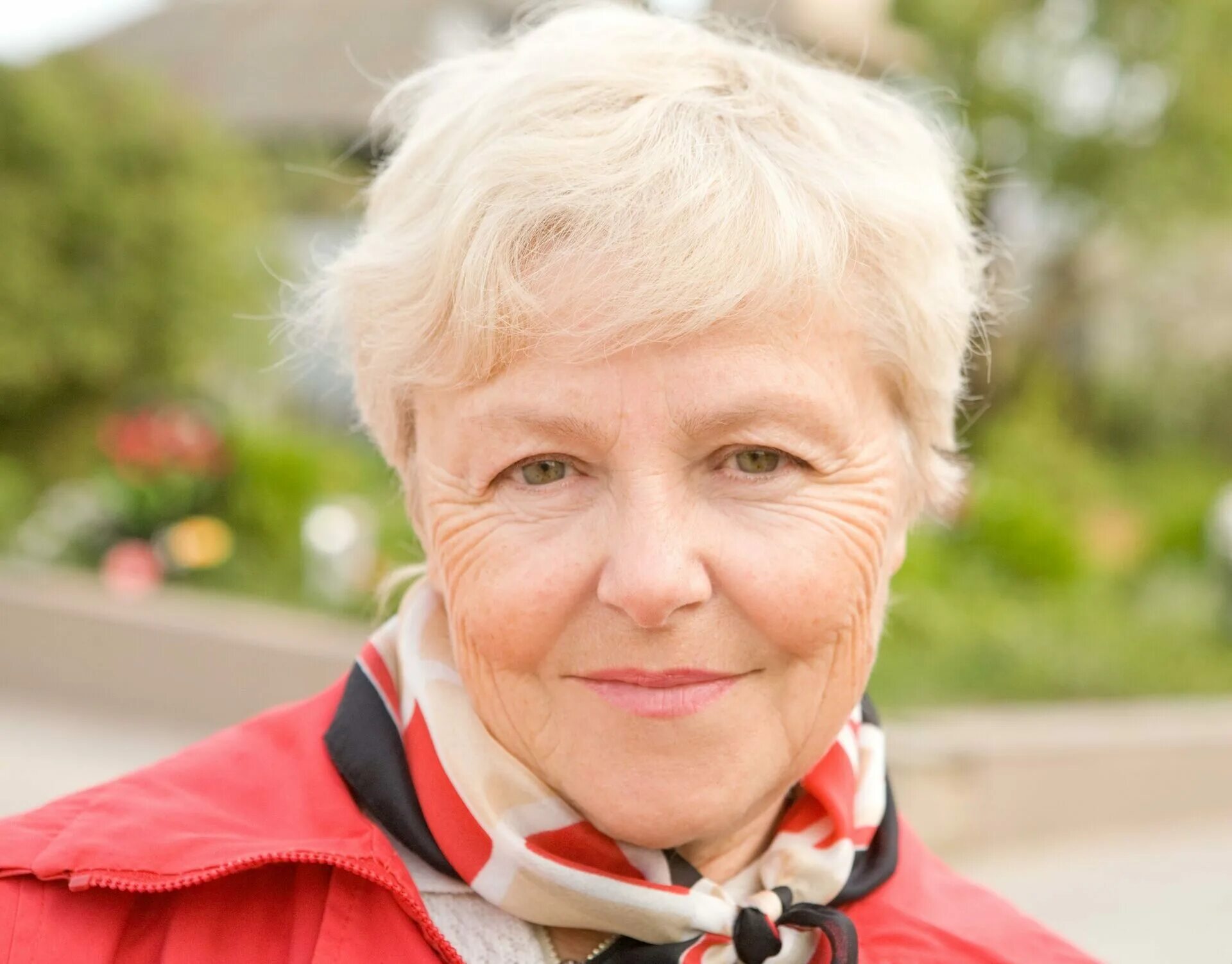 бабушка картинка. бабуся отзывы. бабуся. бабуся фильм 2003. бабуся отзывы.