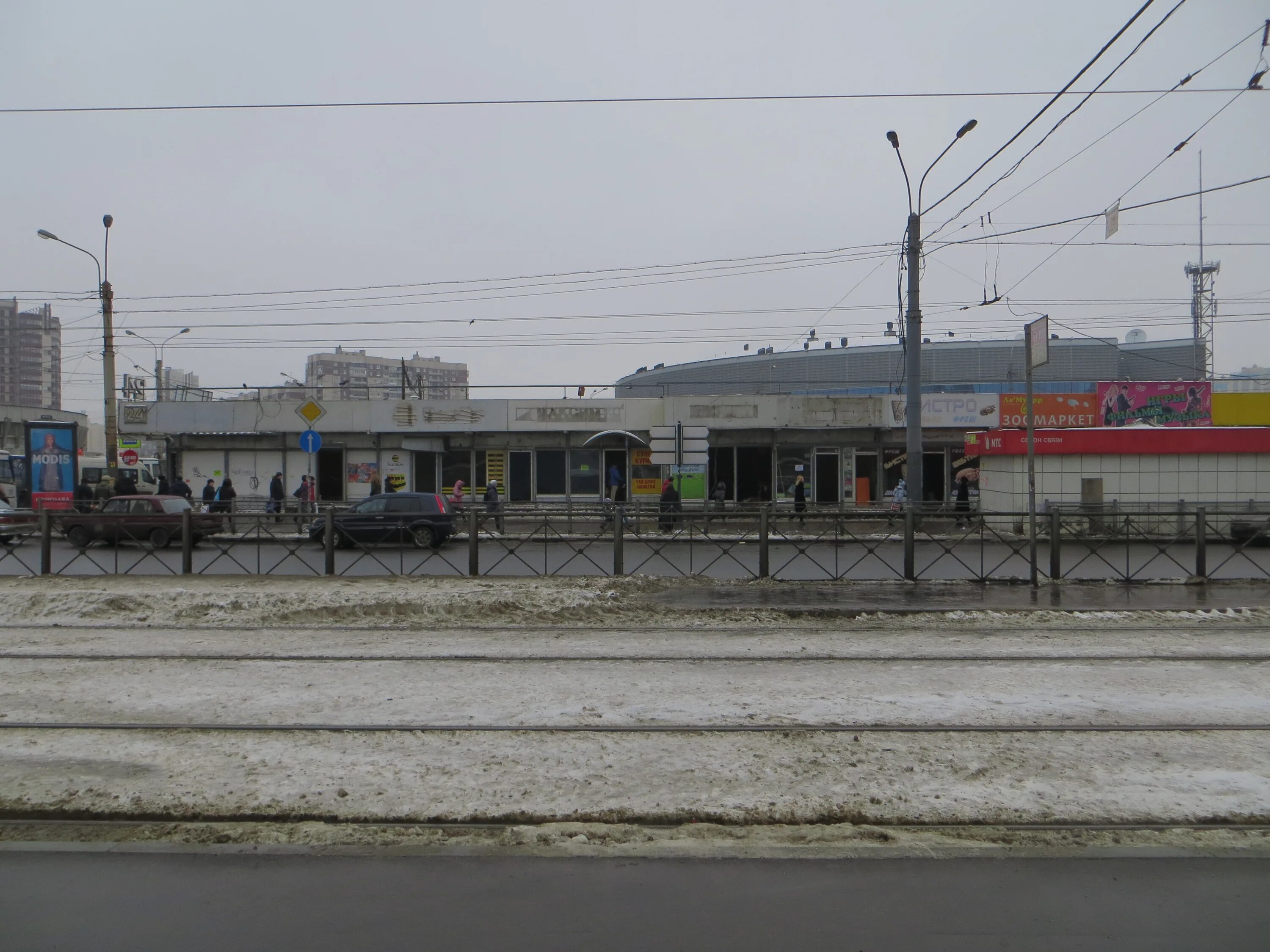 Проспект Большевиков 2000 год. Метро проспект Большевиков Санкт-Петербург. Проспект Большевиков метро. Метро проспект Большевиков 1986.