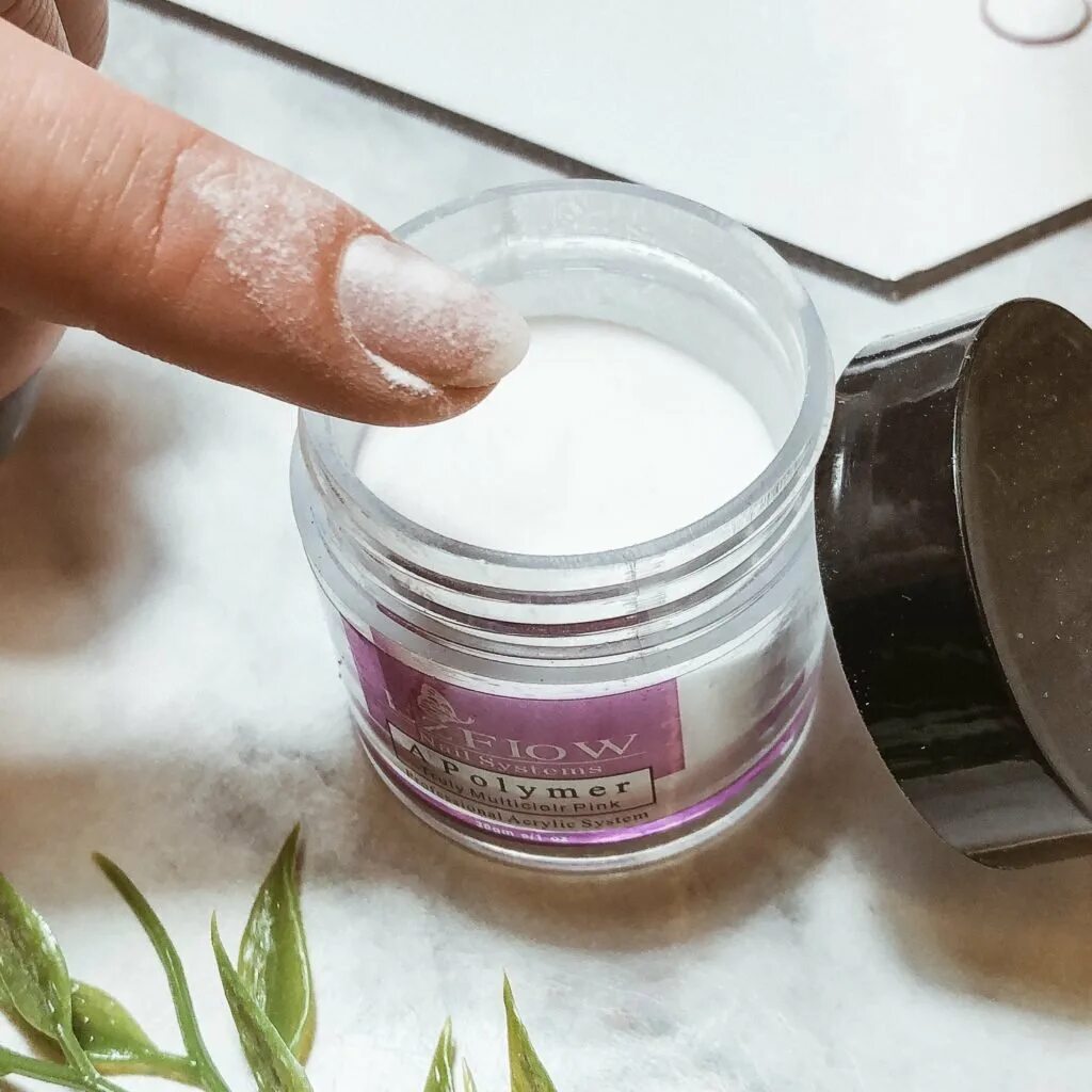 Пудра укрепляющий. Укрепление ногтей пудрой. Пудра укрепляющий. Укрепление ногтей. Укрепление ногтей акриловой пудрой.