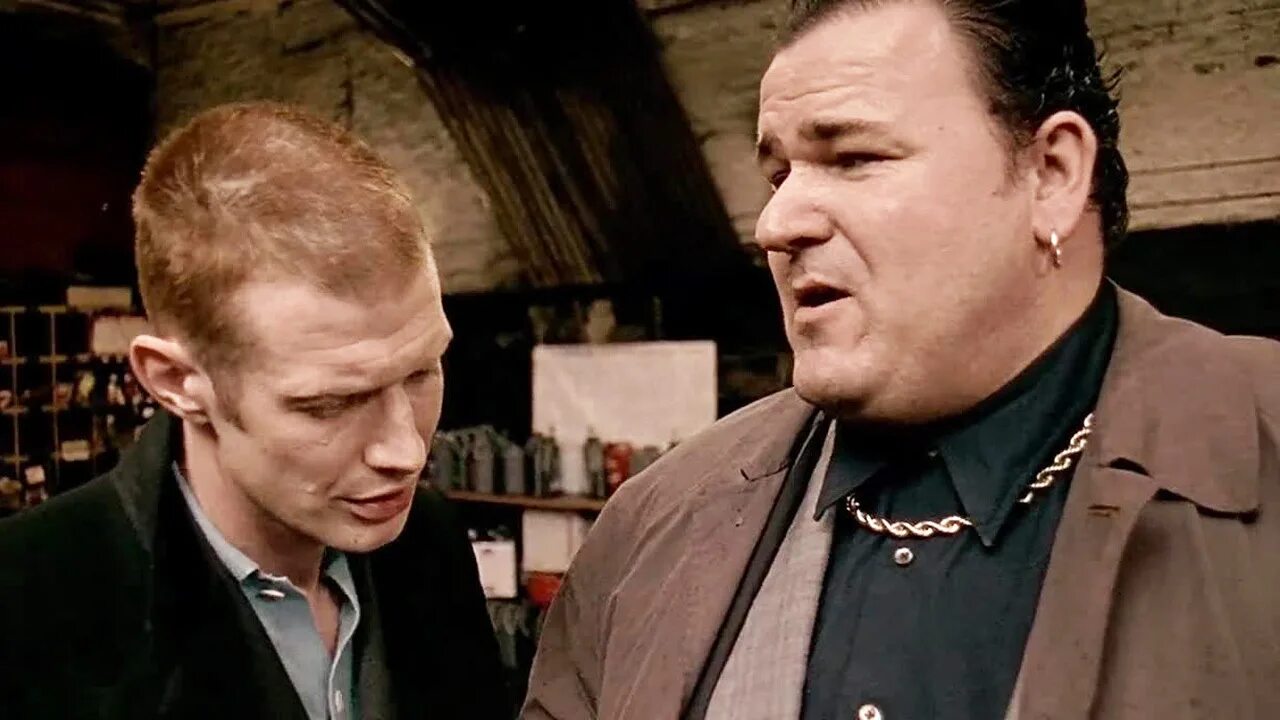 Карты деньги два ствола гоблинский. Карты, деньги, два ствола (1998). карты деньги два ствола фильм 1998 гоблин. карты деньги 2 ствола гоблин. карты деньги два ствола фильм гоблин.