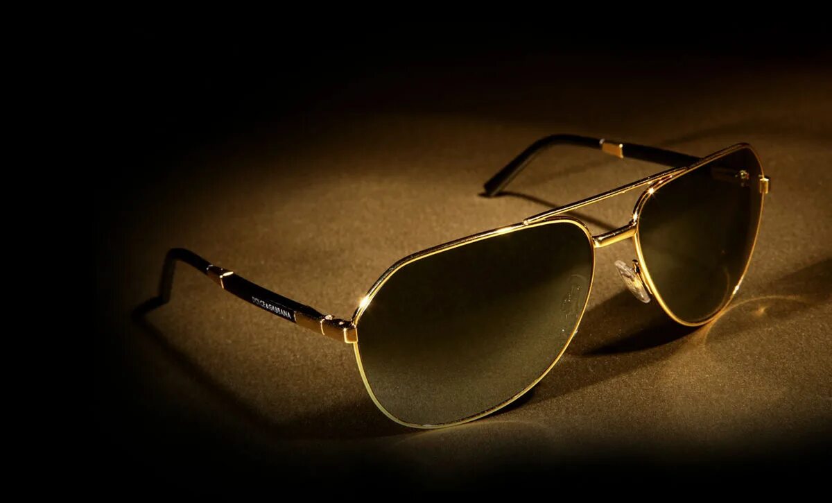 Очки gold. Dolce Gabbana Eyewear 2022. Очки Авиатор Дольче Габбана мужские новая коллекция золотые. Золотые очки Авиаторы. Dolce Gabbana Aviator.