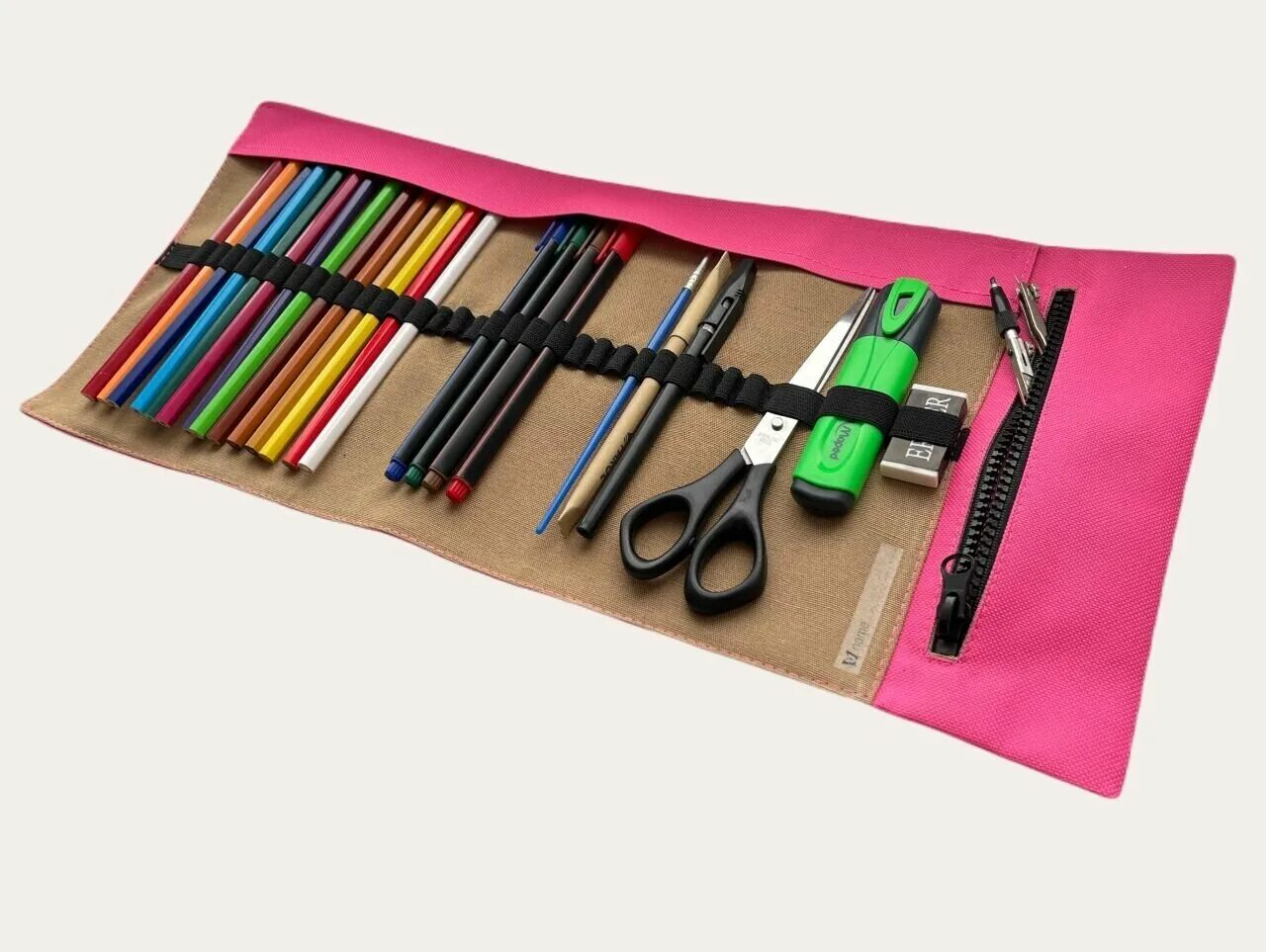 Мягкий пенал для карандашей. Футляр для карандашей. Кожаный пенал для карандашей. Кожаный пенал скрутка. Кожаный пенал для художника.