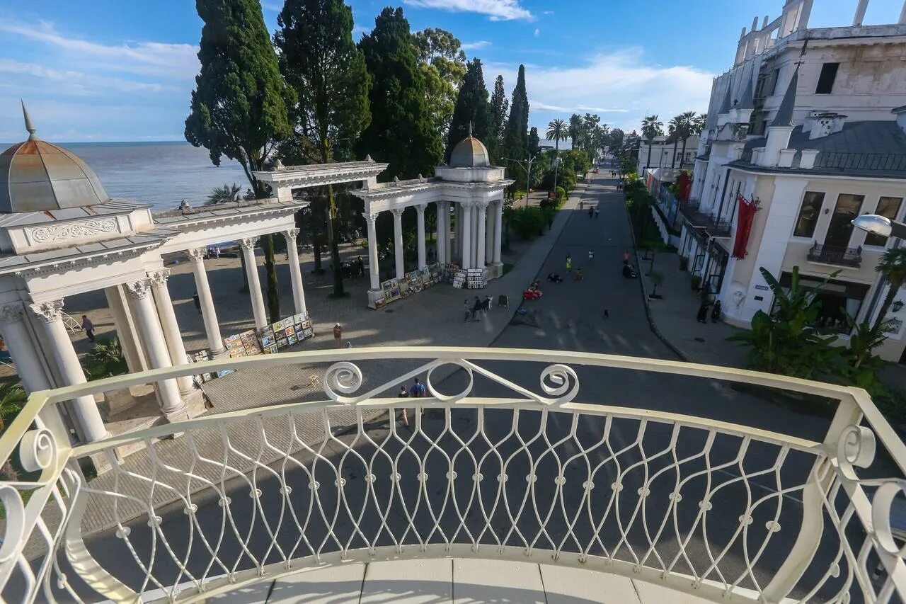 Рица 3 сухум. Гостиница рица абхазия. Рица 4 абхазия сухум. Отель рица сухум. Рица сухум абхазия.