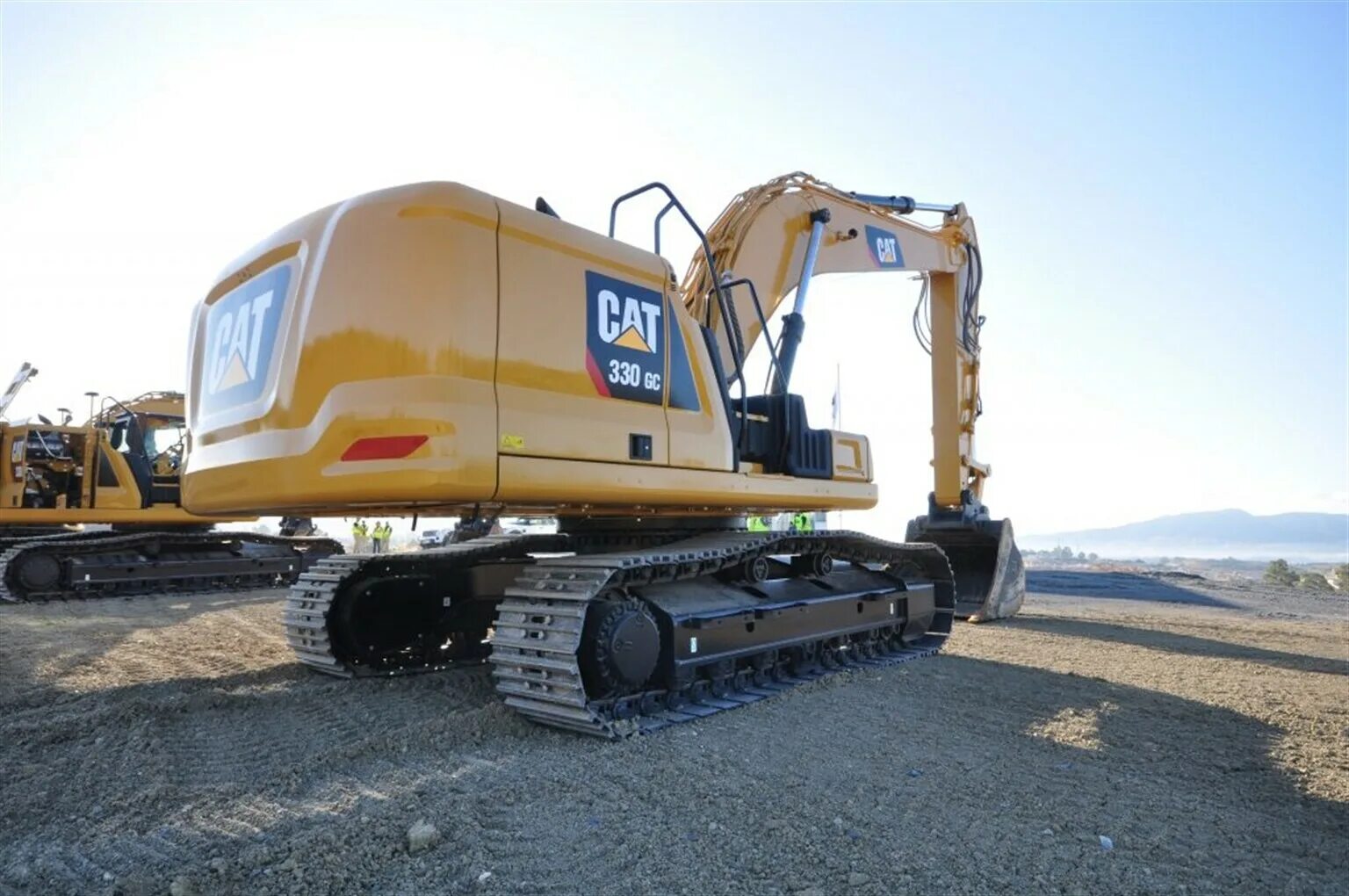 Купить экскаватор катерпиллер. Caterpillar 330gc. Катерпиллер экскаватор гусеничный 320. Экскаватор Катерпиллер 330. Caterpillar Excavator 330gc c9.