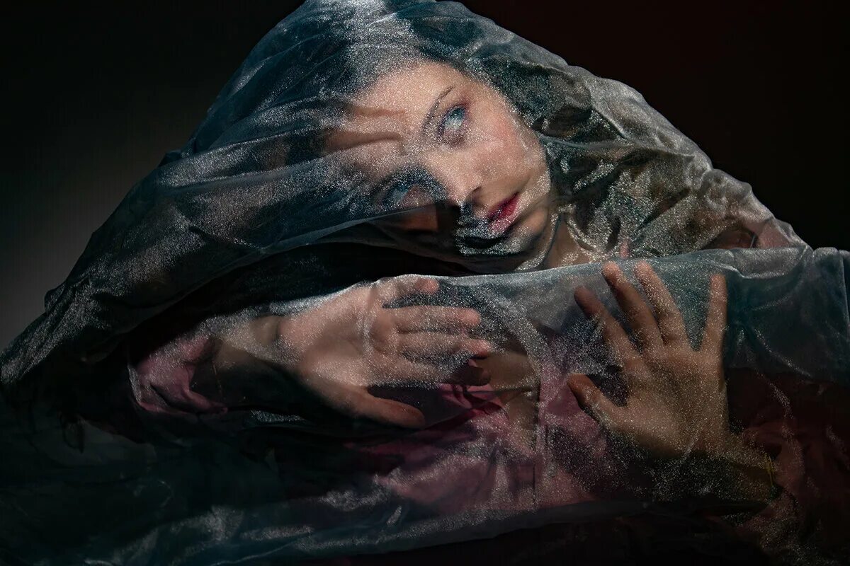 Женщина с вуалью. Девушка с вуалью. Под вуалью. Девушка в шляпе с вуалью. Девушка в шляпе с вуалью.