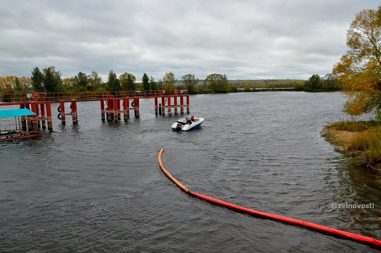 Городское озеро Зеленодольск. Городское озеро Зеленодольск РТ. Городское озеро Зеленодольск мост. Городское поселение город Зеленодольск. Погода зеленодольск рт