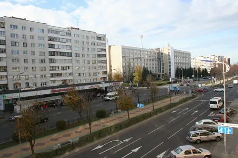 Космонавтов 40