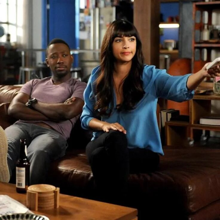 Winston (New girl). Уинстон и Эли новенькая.