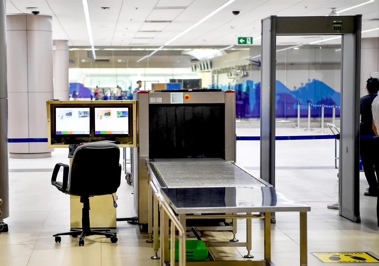 How to Cut the Airport Line - Bloomberg