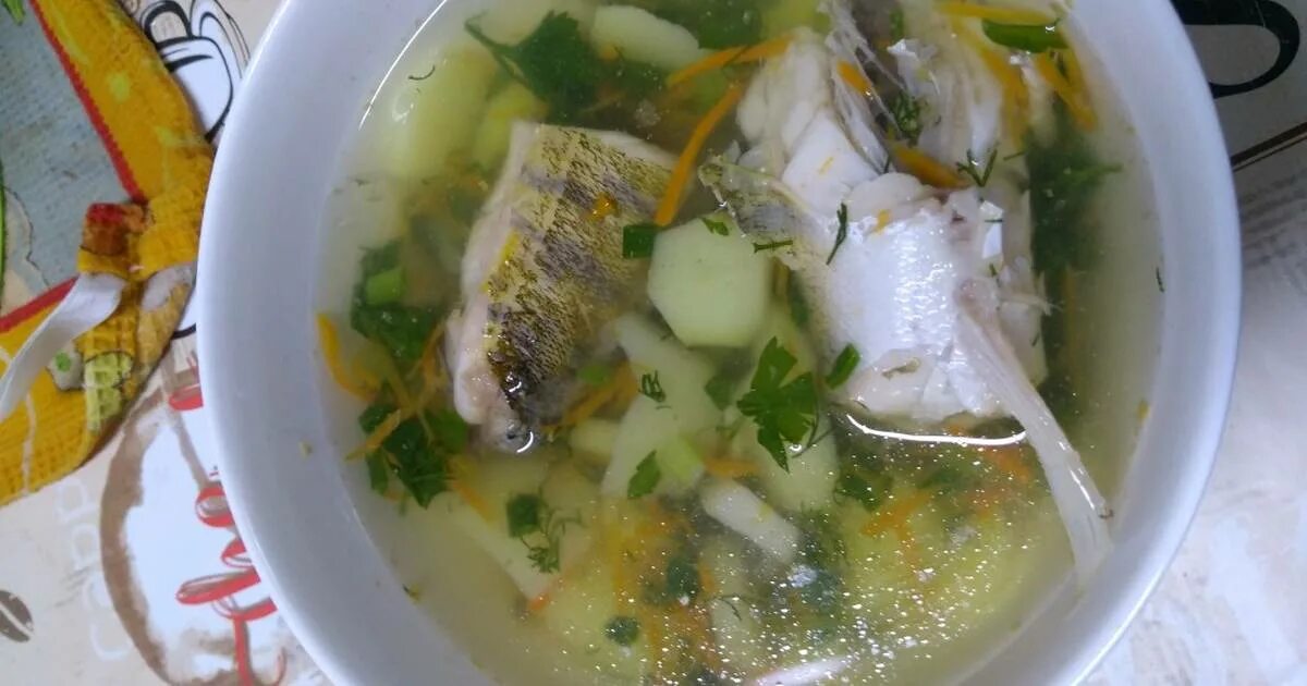 суп из форели. юшка суп. уха из муксуна. суп уха. уха из семги.