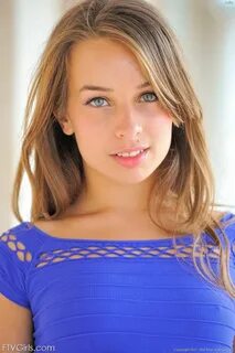 sophia sutra public ftv girls 14.