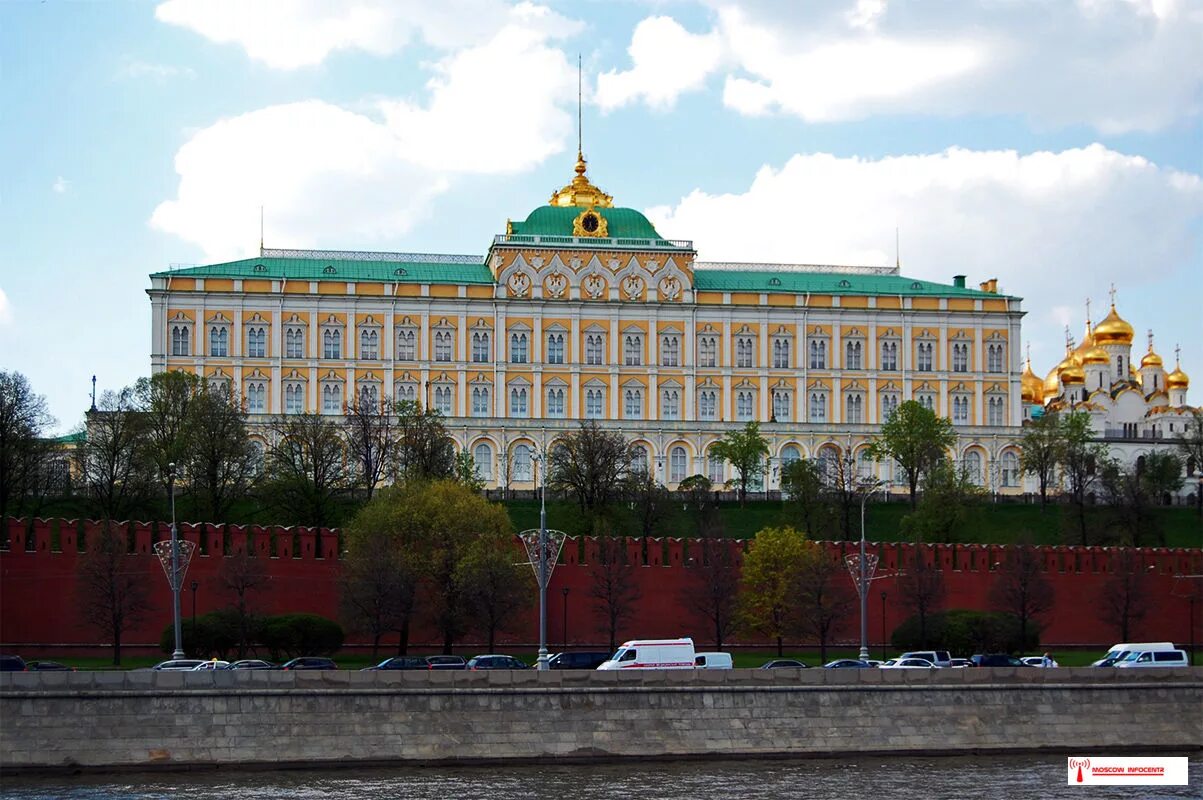 Кремлевская федерация. Большой Кремлёвский дворец в Москве. Резиденция президента России в Московском Кремле. Большой Кремлевский дворец (г. Москва, 1849 год).. Кремль большой Кремлевский дворец.