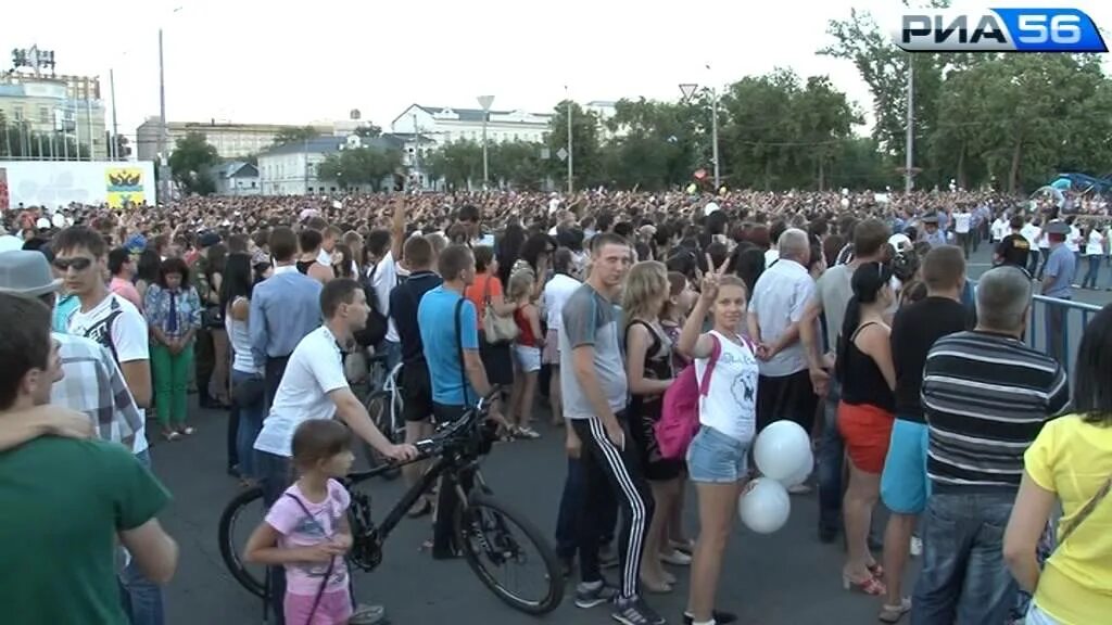 Концерт духового оркестра. Скк оренбуржье зал. На николаевской оренбург фестиваль. Концерты в оренбурге. Мелодия оренбург.