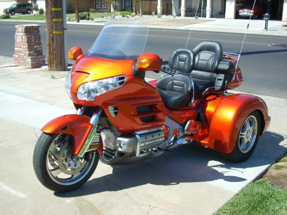 Купить голду 1800. Honda Gold Wing 1800. Honda Gold Wing 1800 Trike. Honda Gold Wing трайк. Honda Gold Wing Trike.