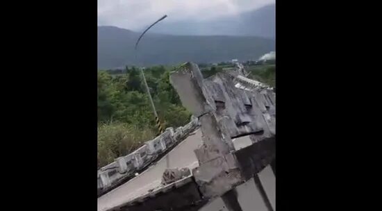 Землетрясение на тайване видео. Землетрясение на Тайване. Самое сильное землетрясение в Абхазии. Восточной части Тайваня произошло мощное землетрясение.