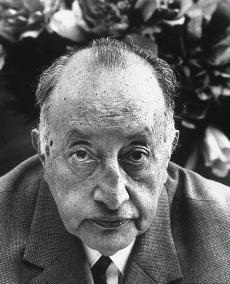 Miguel angel asturias. Мигель анхель астуриас маисовые люди 1985. Miguel angel asturias. Мигель астуриас нобелевская премия. Miguel angel asturias.