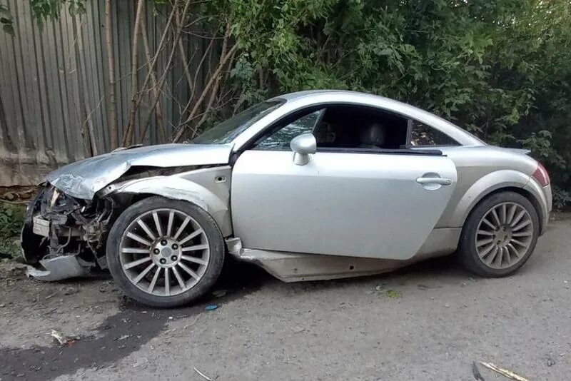 Чп курган смартик. Дтп audi coupe. авария с ауди тт в астрахани. дтп 11 03 22 в г.курган.
