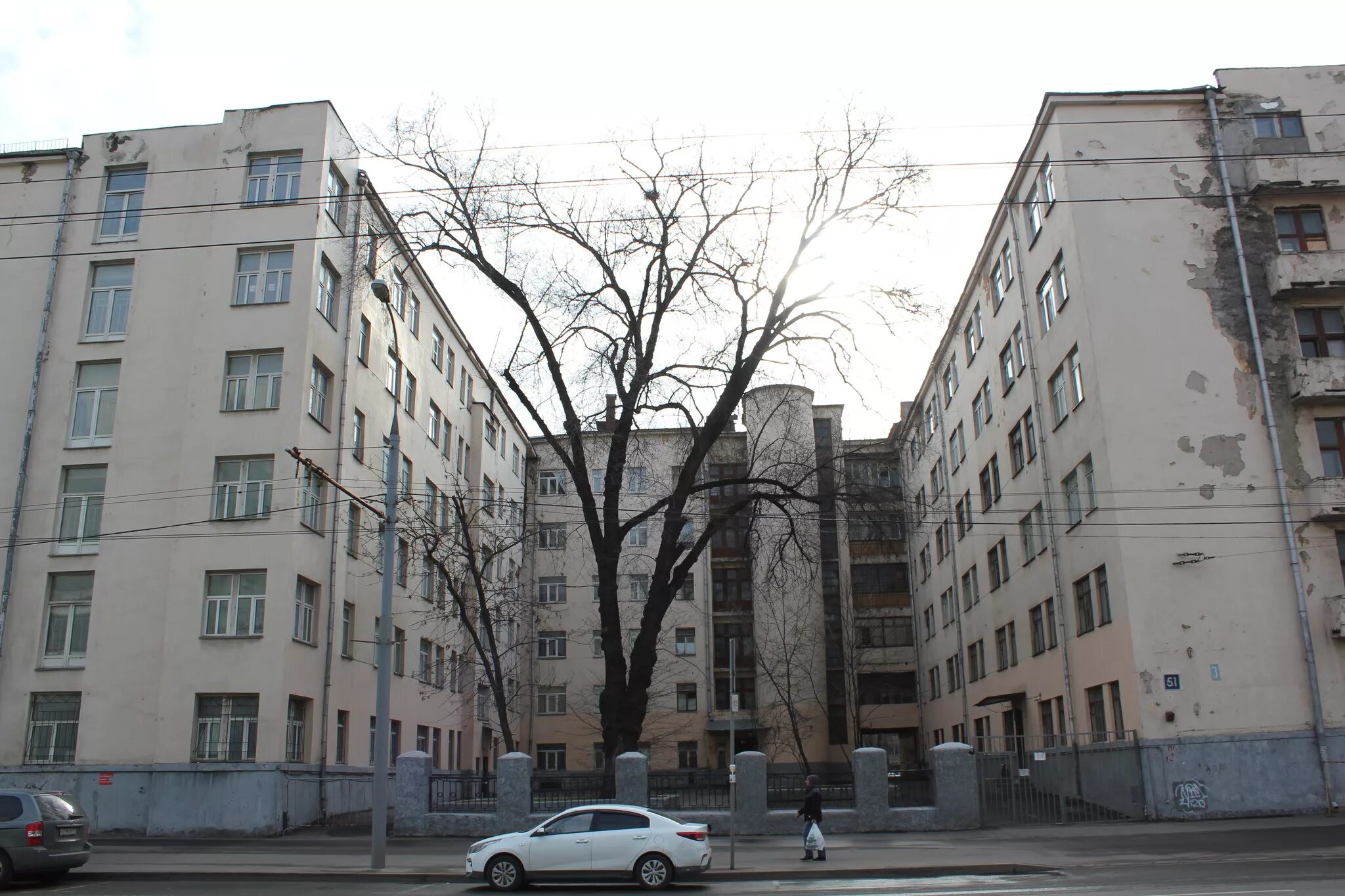 Институт красного. Московский городской университет мгпу москва. Институт красного. Трезини здание 12 коллегий. Институт сервиса и туризма водный стадион.