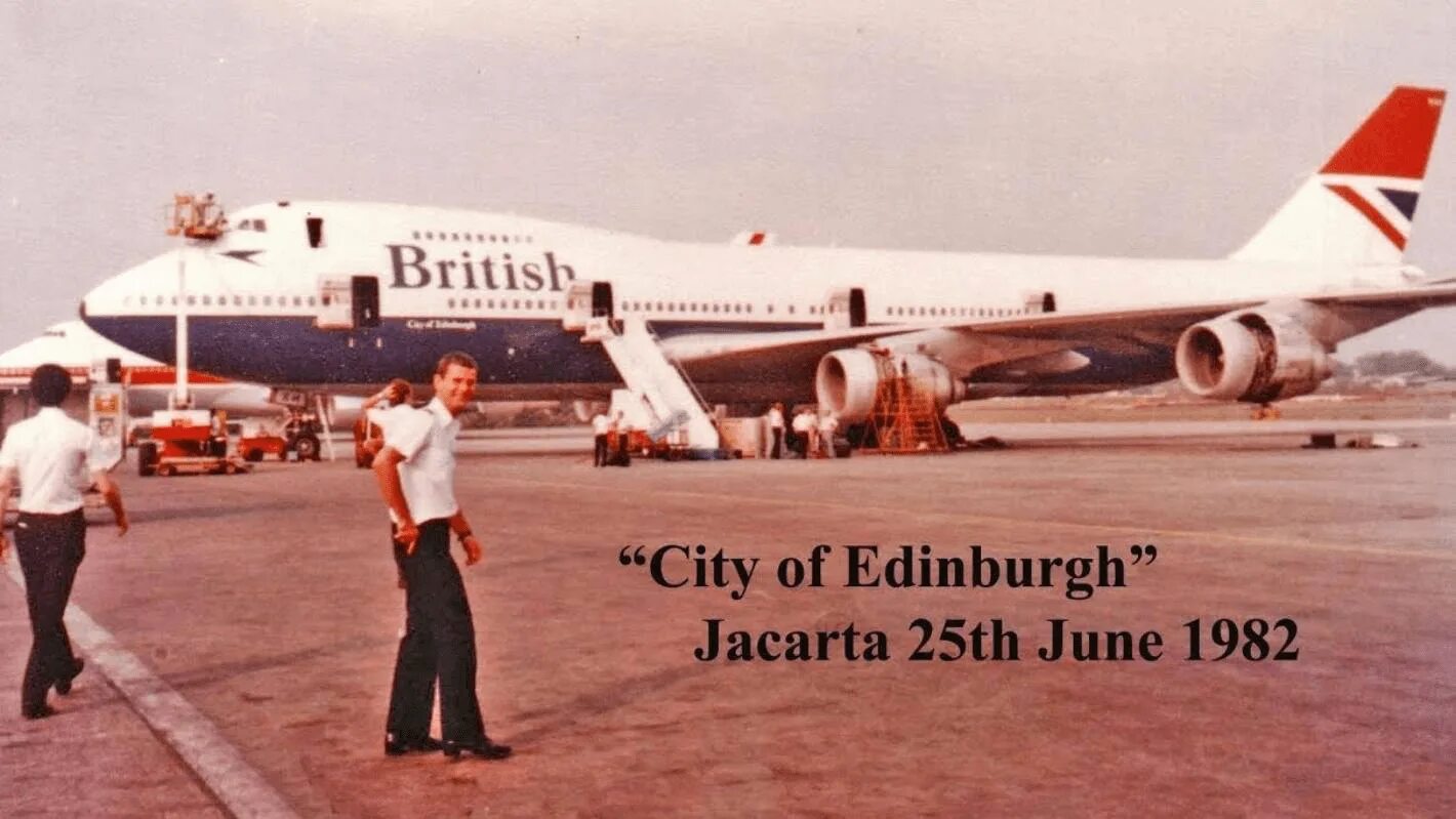 Flight 9. British airways flight 9 1982. рейс 009 british airways джакартский инцидент. боинг 747. рейс 9 british airways.