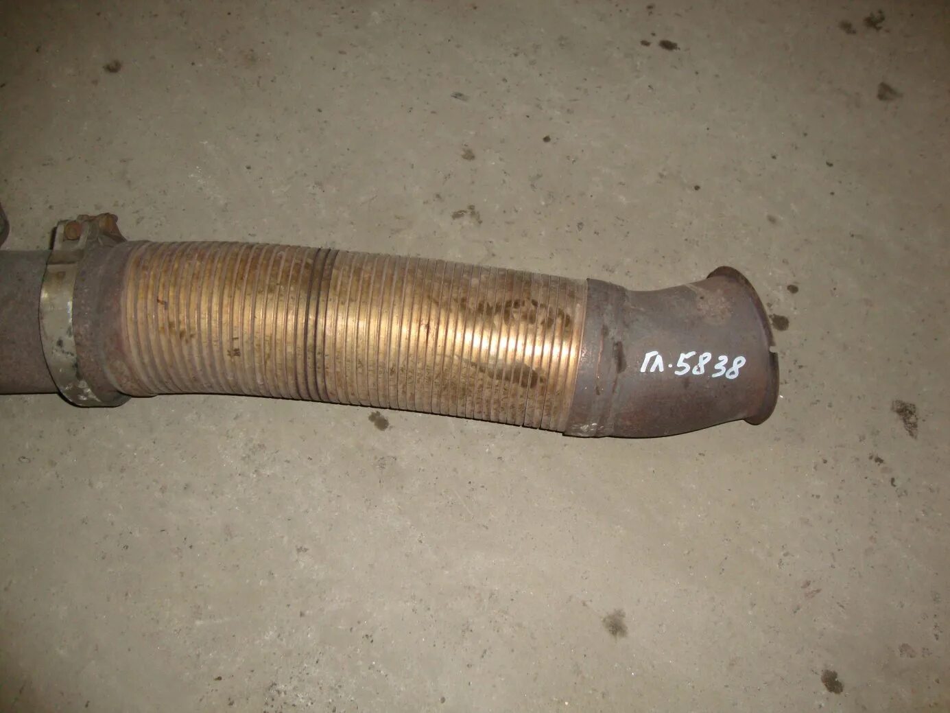 Гофра глушителя скания 4 серия. 288065 гофра скания. Гофра глушителя скания 4. Труба глушителя скания 113. Гофра скания 4.